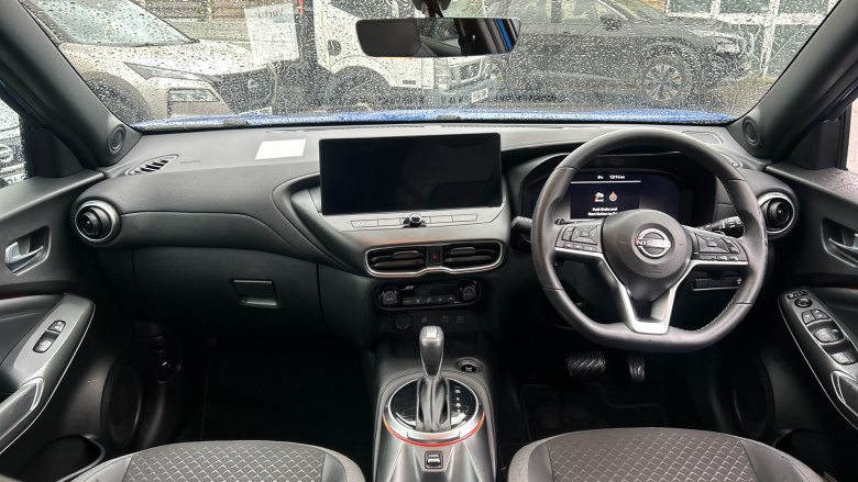 Nissan Juke 1.0 DiG-T N-Connecta 5dr DCT Petrol Hatchback
